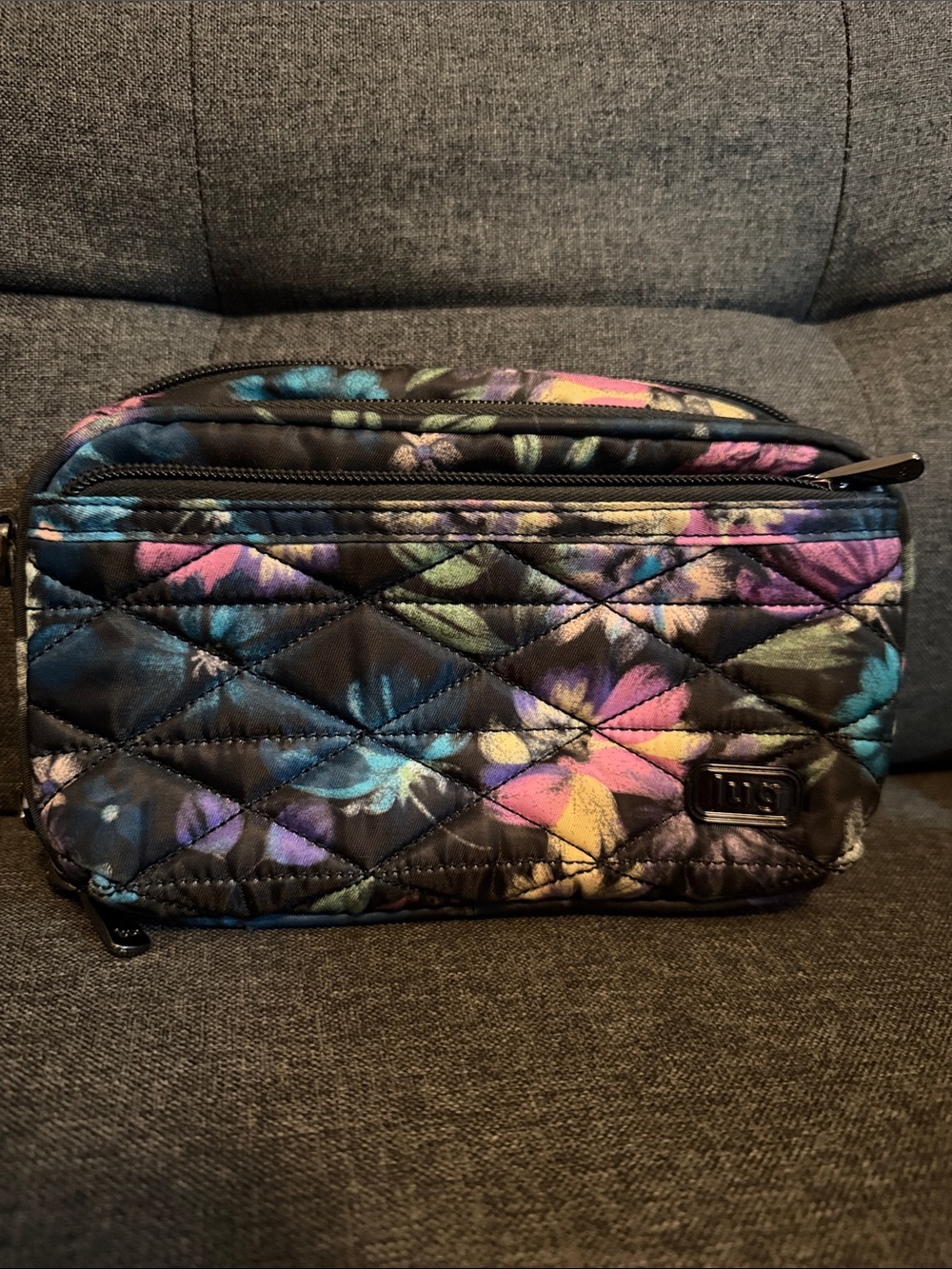 Lug Roundabout Quilted Floral Wallet Organizer Bag